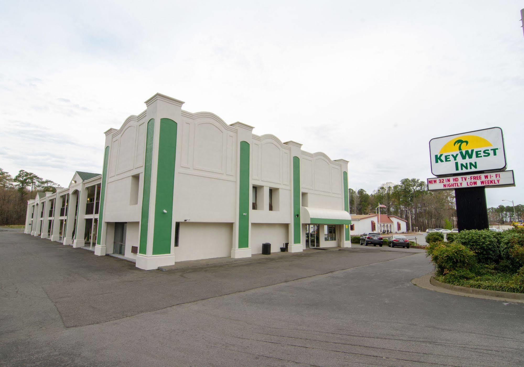 Key West Inn - Newport News Exterior photo